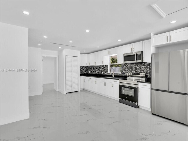 Building Photo - 3354 NW 50th St