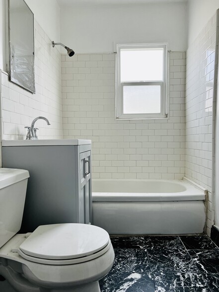 BATHROOM - 1738 Carmona Ave