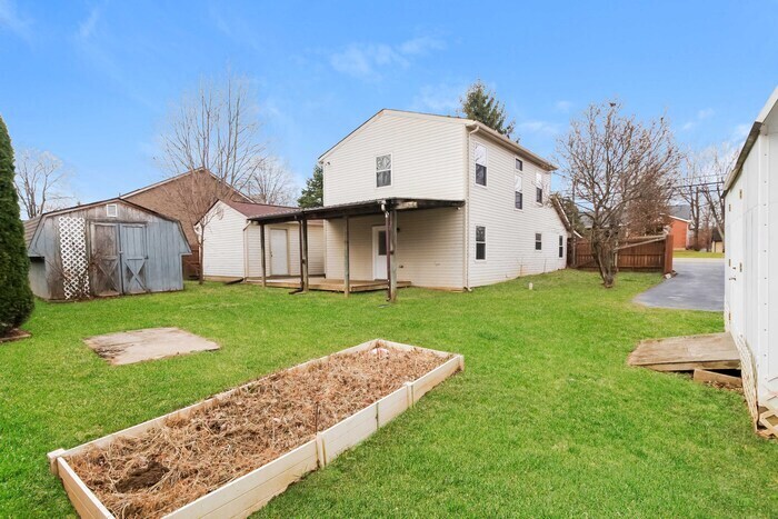 Building Photo - 2313 Rose Rd