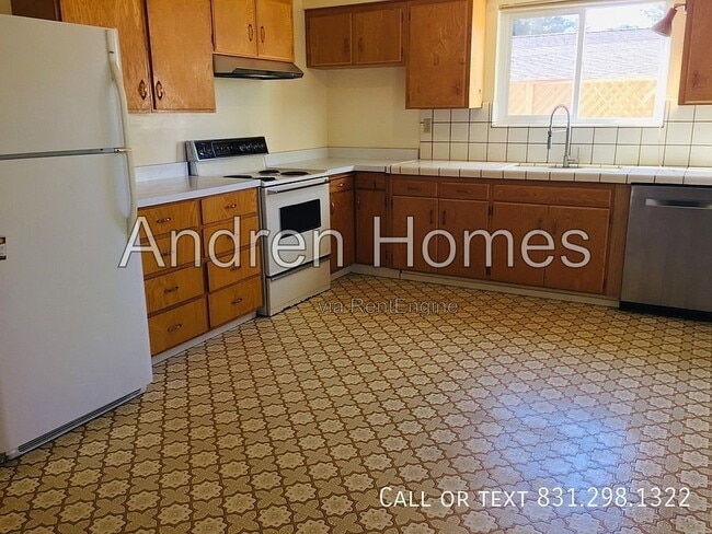 Building Photo - 501 Spruce St