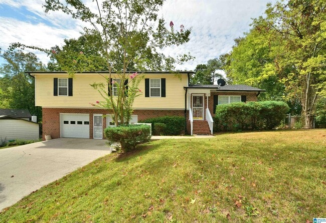 Building Photo - 17211721 Maralyn Dr
