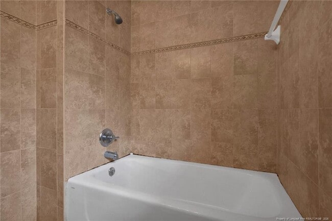 Building Photo - 409 College Dr