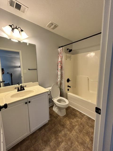 Building Photo - 5064 Nokesville Cir