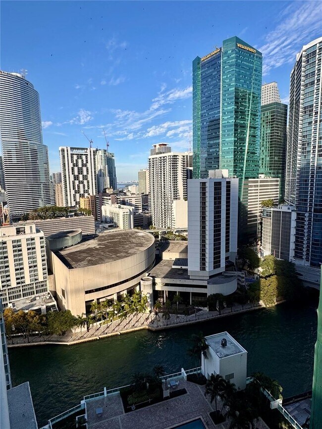 Building Photo - 31 SE 5th St