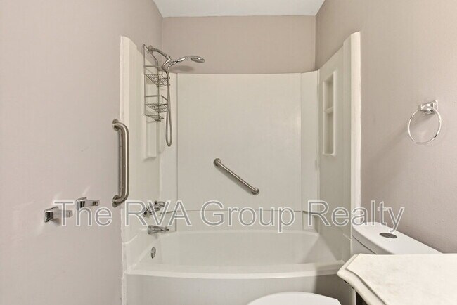 Building Photo - 3202 Utah Pl