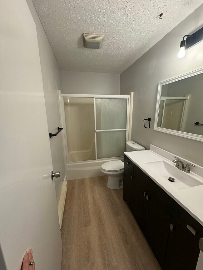 Building Photo - 497 Broken Oak Ct