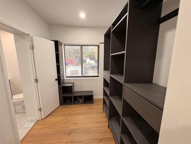 Building Photo - 1721 SW 12th St