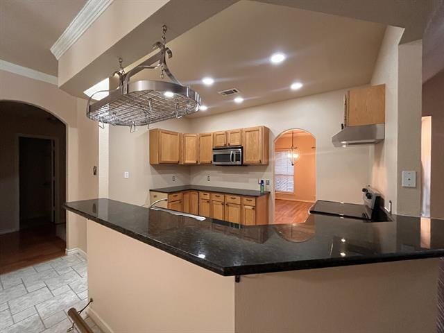 Building Photo - 10001 Hill Top Dr