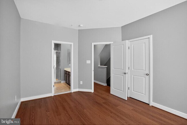 Building Photo - 12167 Waveland St