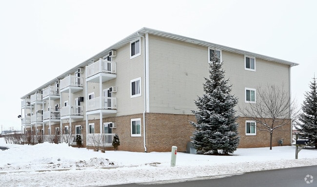 Building Photo - Golden Valley