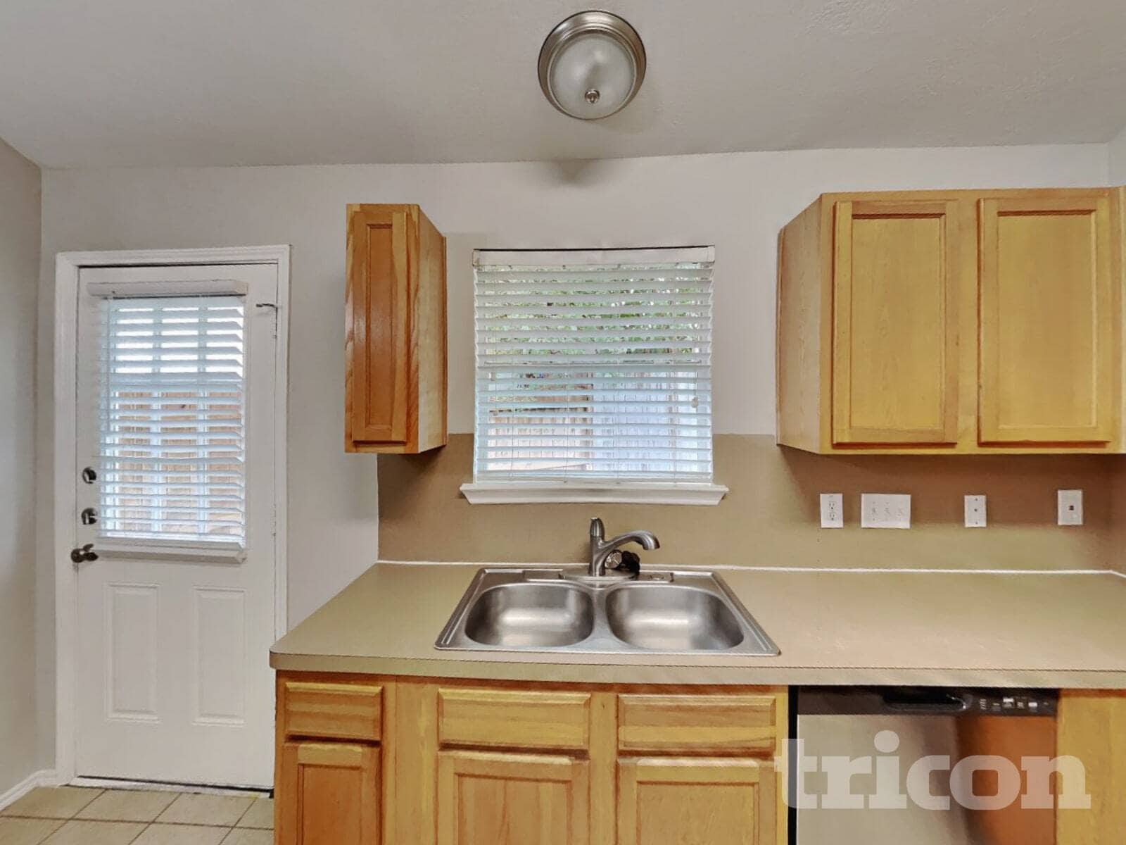 Building Photo - 1403 Glens Ferry Ln