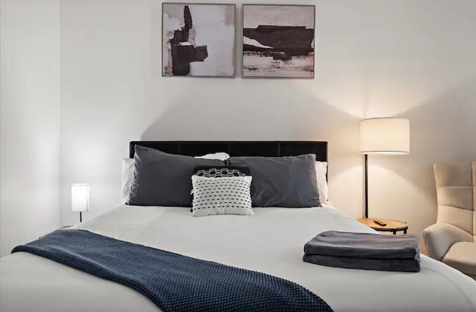 Building Photo - 5148 N 22nd Ave