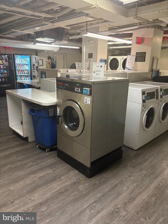 Building Photo - 224 W Rittenhouse Square