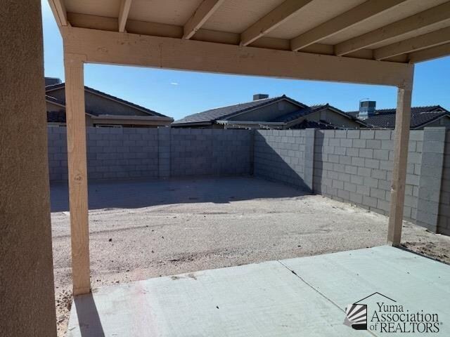 Building Photo - 4584 S Cedar Ave