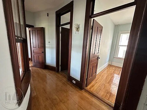 Building Photo - 30 Pattison St