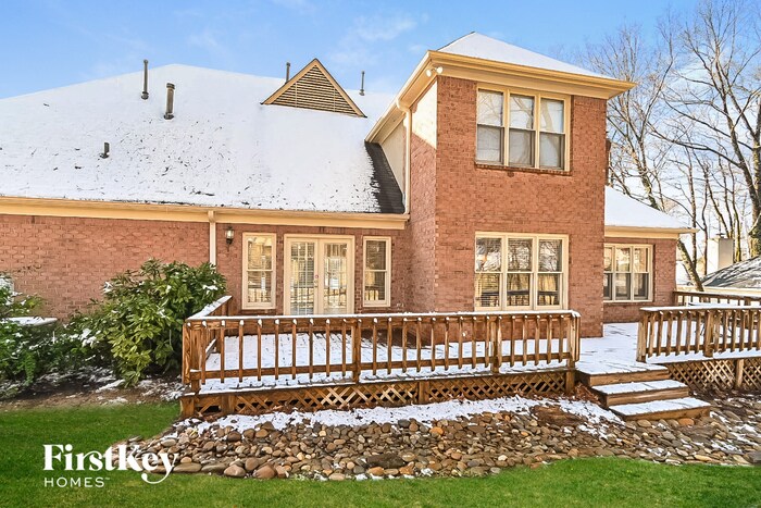 Building Photo - 1610 Saddle Glen Cove E