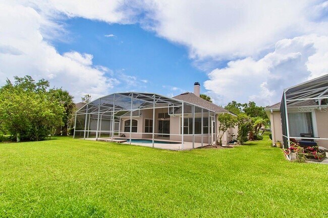Building Photo - 1707 Golfview Dr