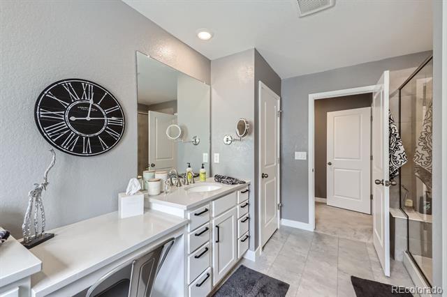 Building Photo - 14760 Hudson St