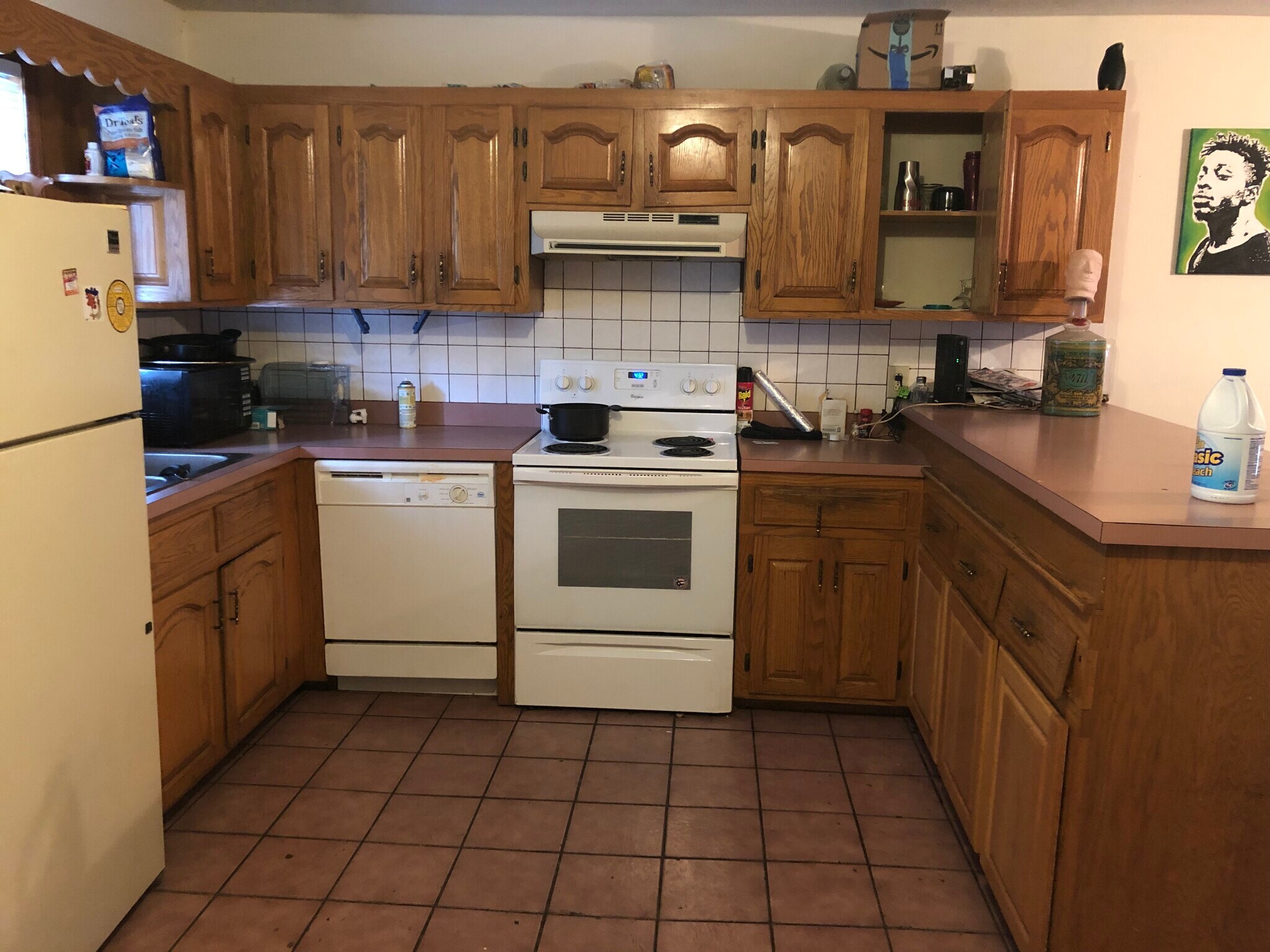 Building Photo - 279 Oak St