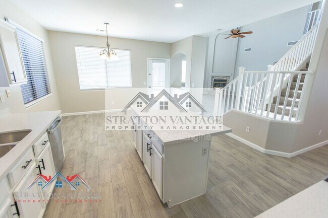 Building Photo - 16627 W McKinley St