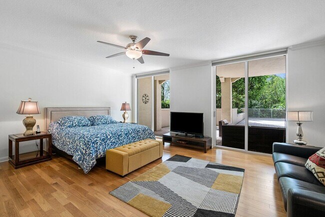 Building Photo - 3720 S Ocean Blvd