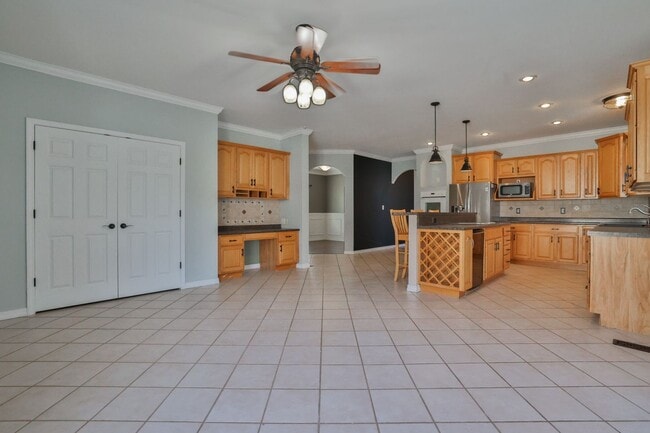 Building Photo - 3 Bedroom, 2 Bath House in Edwardsville