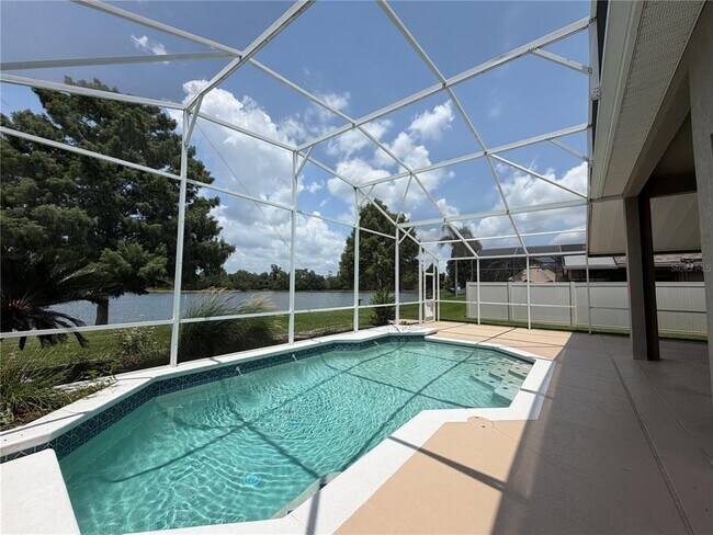 Building Photo - 13813 Bluewater Cir