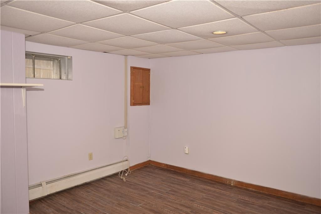 Building Photo - 85 Richard St