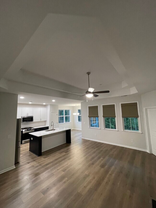 Building Photo - 840 Orchard Valley Ln
