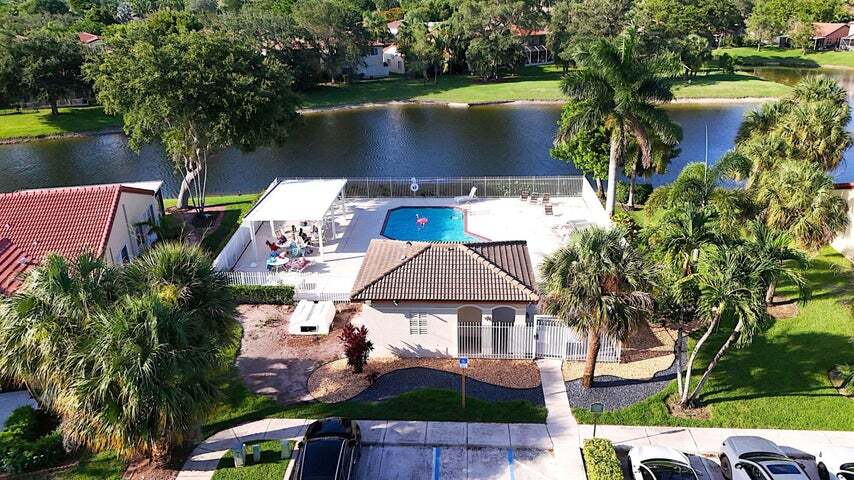 Building Photo - 4231 NW 1st Dr