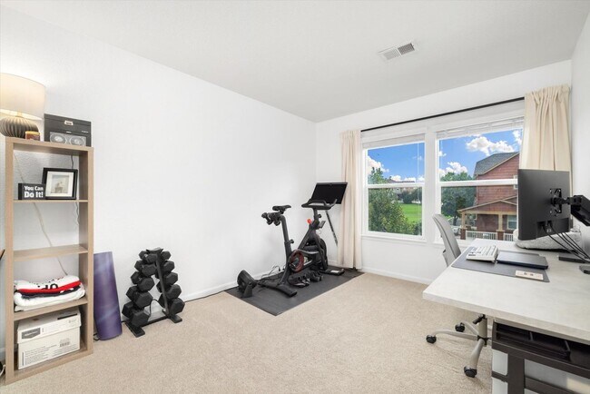Building Photo - 3 Bed 3 Bath Castle Rock Townhome!