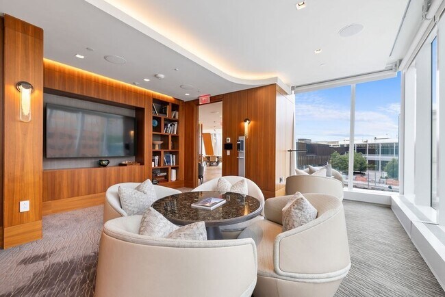 Building Photo - 150 Seaport Blvd
