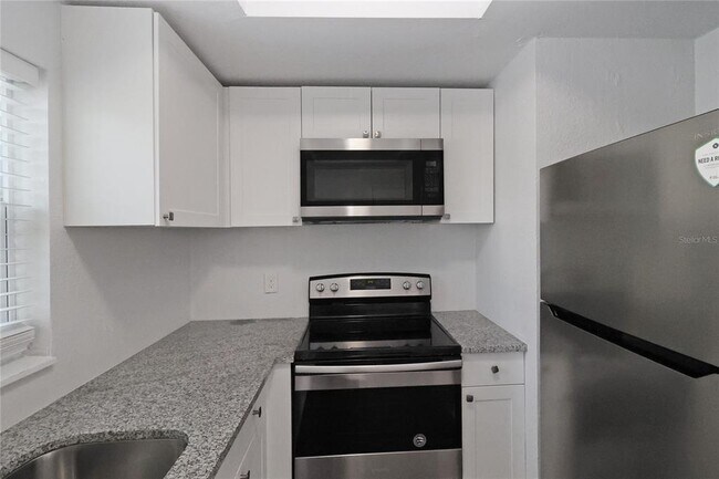 Building Photo - 4407 6th St S