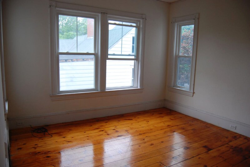 Building Photo - 322 Merrimac St