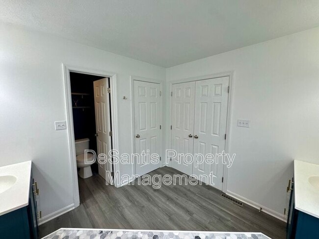 Building Photo - 307 Marshall Heights Dr