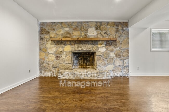 Building Photo - 2025 Langhorne Dr