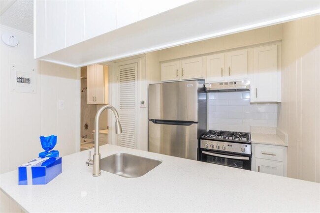 Building Photo - 4206 Avenue A