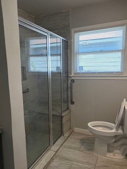 Building Photo - 5962 Belarbor St