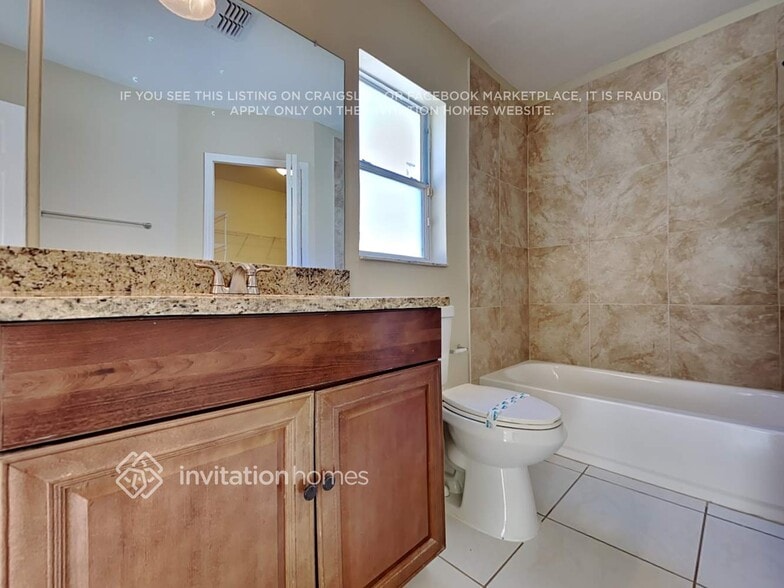 Building Photo - 609 Silver Birch Pl