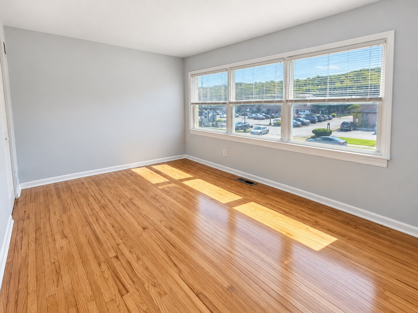 Building Photo - 727 W Emaus Ave