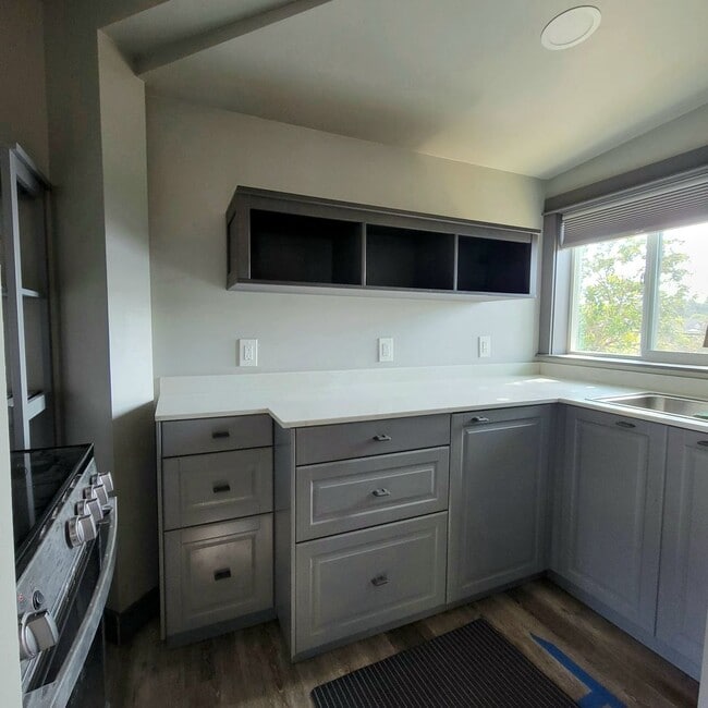 Building Photo - Private Beautiful Yurt Studio - home in Fletcher Hills