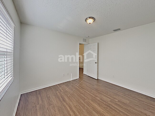 Building Photo - 12119 Feldwood Creek Ln