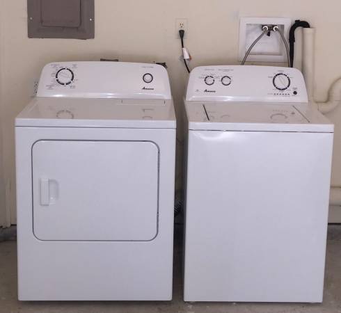 Full-size W/D in Unit - 140 Dickinson Ln