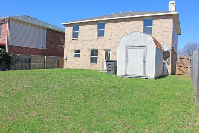 Building Photo - Lovely 3 Bedroom 2 Bath home Harriet Creek...