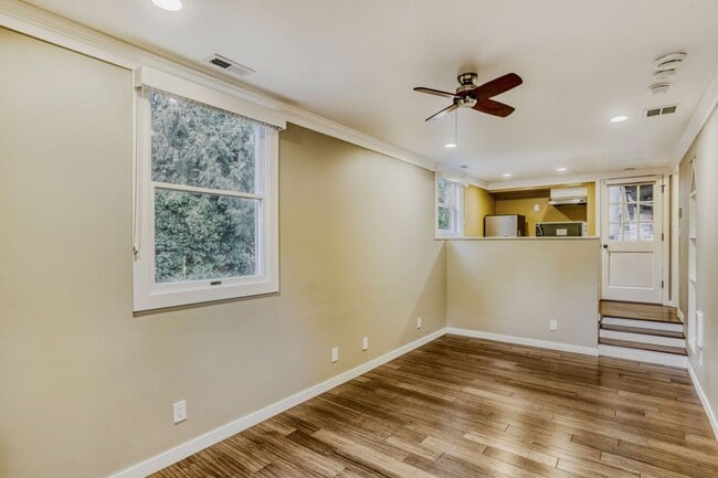 Building Photo - 3bd/2ba Woodinville Home