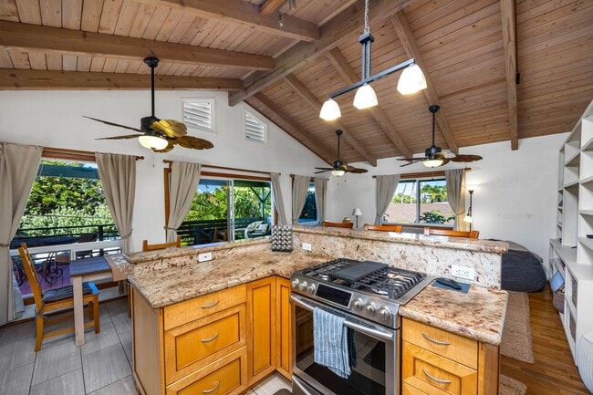 Building Photo - 59-018 Holawa St