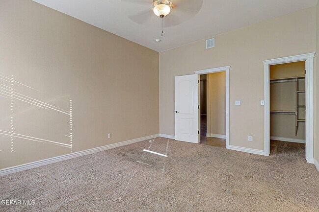 Building Photo - 3625 Grand Bahamas Dr