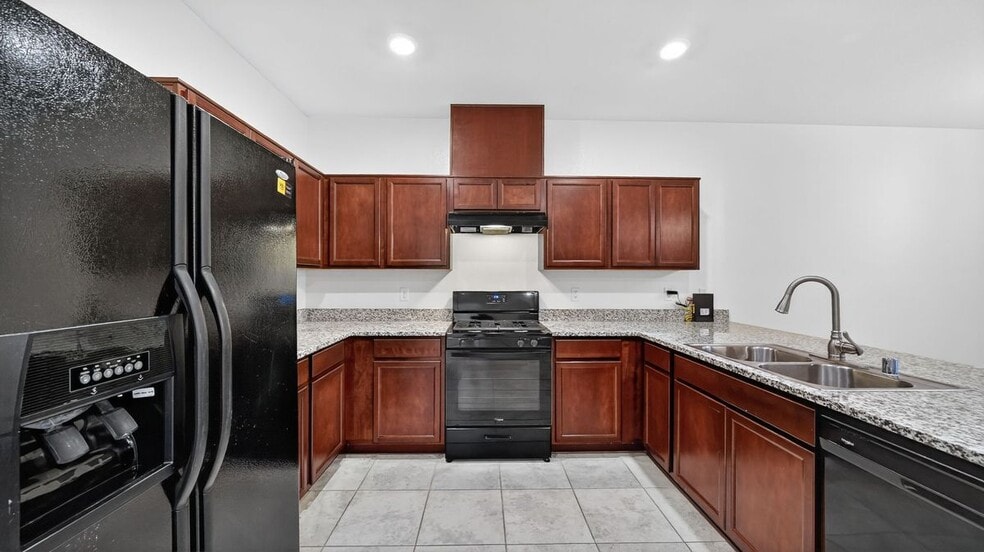 Building Photo - 3193 Brynley Ave