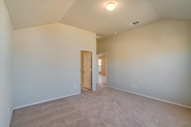 Building Photo - 5616 Respinto Dr