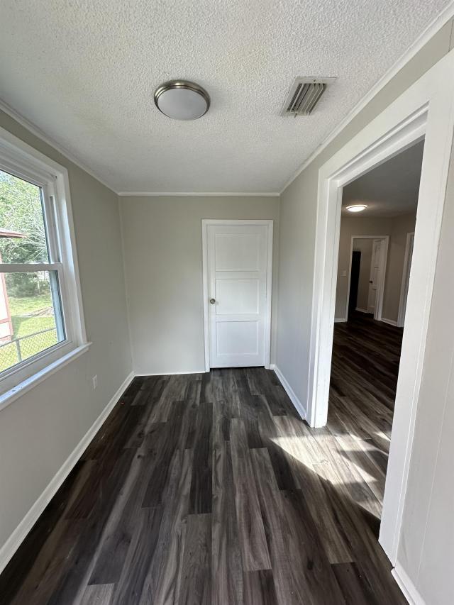 Building Photo - 3 bedroom in Jacksonville FL 32209